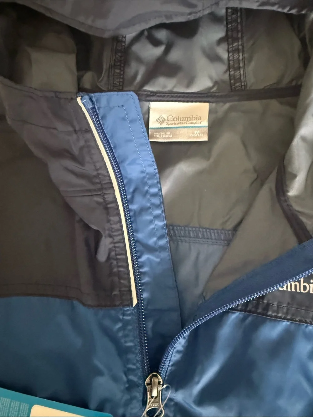 Columbia Boy’s Glennaker Blue Hooded Windbreaker Jacket Size Medium NWT